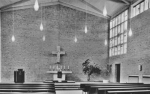 Kirche, Blick zum Altar, 1954