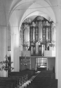 Kirche, Blick zur Orgel, Foto: Ernst Witt, Hannover, 1963