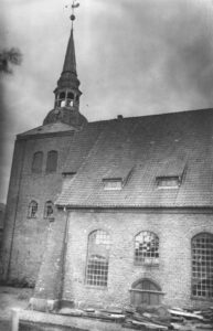 Kirche, Ansicht von Südosten, Teilansicht, 1948