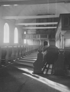 Kirche, Blick zur Orgel, Foto: Ernst Witt, Hannover, Oktober 1953