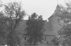 Kirche, Ansicht von Nordosten, Fotograf: P. Greve, Jöllenbeck (?)