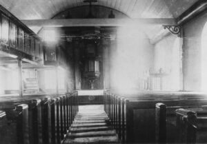 Alte Kirche, Blick zum Altar, 1910