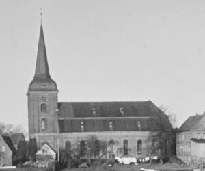 Kirche, Ansicht von Süden, um 1952