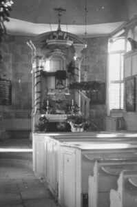 Kirche, Blick zum Altar, 1949