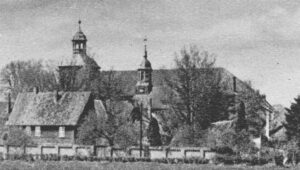 Walsrode, im Hintergrund Stadtkirche St. Johannes der Täufer, im Vordergrund Klosterkirche (Nonnenchor), Fotograf: Scheling