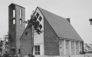 Kirche, Außenansicht, um 1955