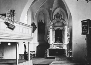 Kirche, Blick in den Chorraum, 1961