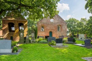 Ochtelbur, Kirche, evangelisch-lutherisch, Außenansicht