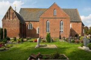 Strackholt, Kirche, evangelisch-lutherisch, Außenansicht