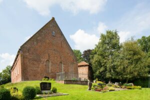 Wiegboldsbur. Kirche, evangelisch-lutherisch, Außenansicht