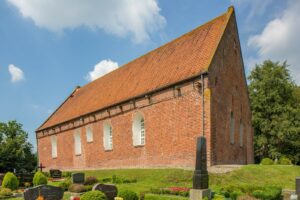 Wiegboldsbur. Kirche, evangelisch-lutherisch, Außenansicht