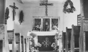 Godshorn, Kapelle, Blick zum Altar, 1956