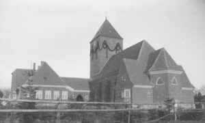 Nenndorf, Kirche, Pfarrhaus, Gemeindehaus, außen