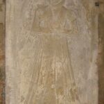 Plate, Kirche, Innenraum, Grabstein