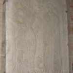 Plate, Kirche, Innenraum, Grabstein