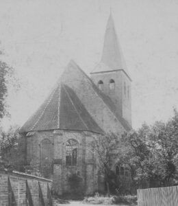 Plate, Kirche, Außenansicht