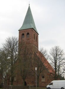 Plate, Kirche, Außenansicht