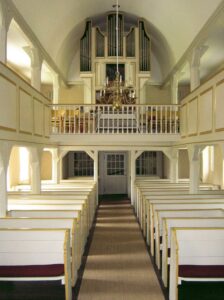 Quickborn, Kirche, Innenraum, Orgel, Empore