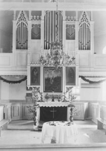 Marschacht, Kirche, Innenraum, Orgel und Altar