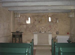 Schäpingen, Kapelle, Wandmalereien, Altar
