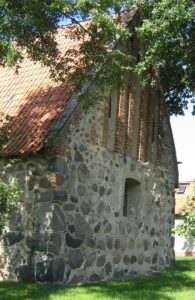Volzendorf, Kapelle, Außenansicht, Ostgiebel