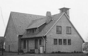 Hipstedt, ev.-luth. Kirche und Gemeindehaus, Außenansicht