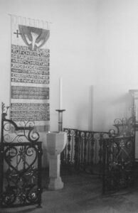 Sittensen, Kirche, Taufe, Wandteppich mit Inschrift