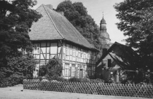 Zeven, Kirche, Pfarrhaus