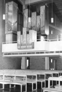 Göttingen, Kirche, Kreuz, Innenraum, Orgel