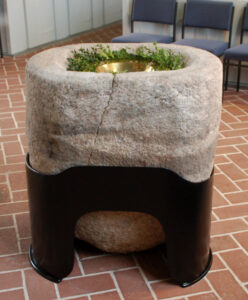 Oppeln Kirche Taufstein